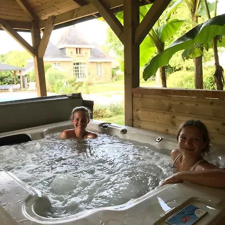 לינה וארוחת בוקר Lassaubatju Hontanx