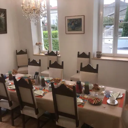 Lassaubatju לינה וארוחת בוקר