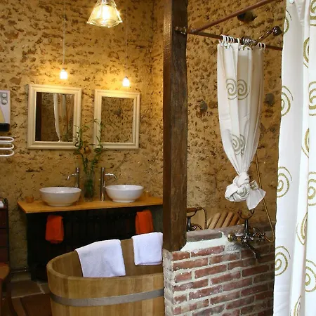 فندق مبيت وإفطار Lassaubatju 3*