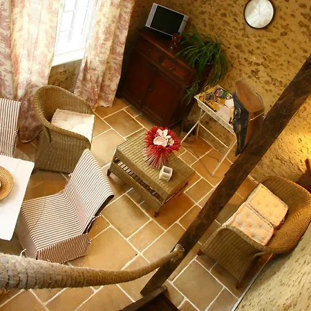 فندق مبيت وإفطار Lassaubatju 3*