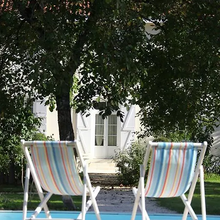 Alojamento de Acomodação e Pequeno-almoço Lassaubatju