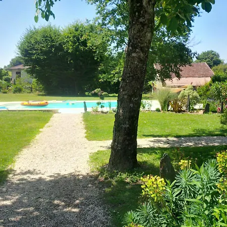 Bed and breakfast Lassaubatju 3*