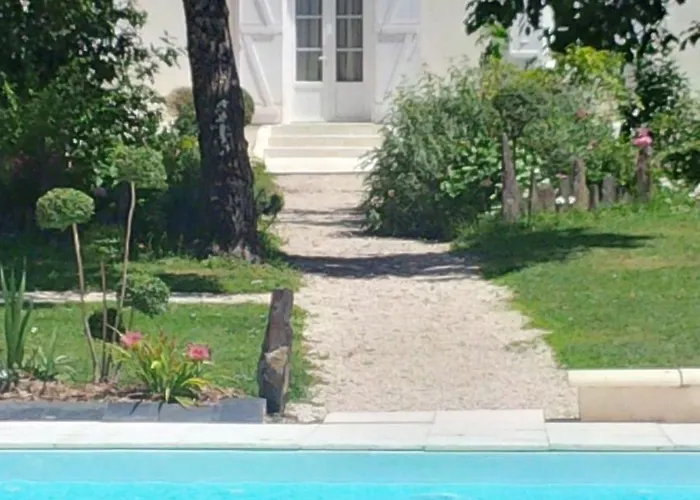 Bed and breakfast Lassaubatju